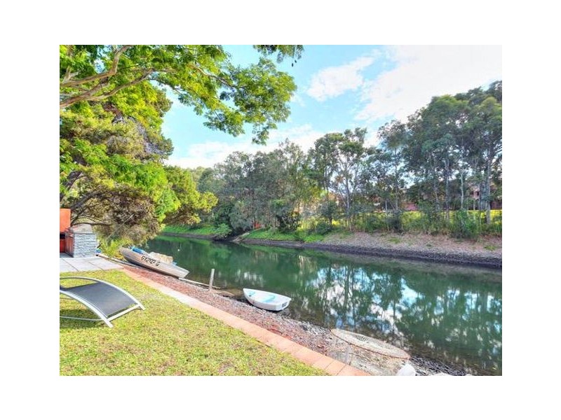 35 Korong Street, Southport QLD 4215