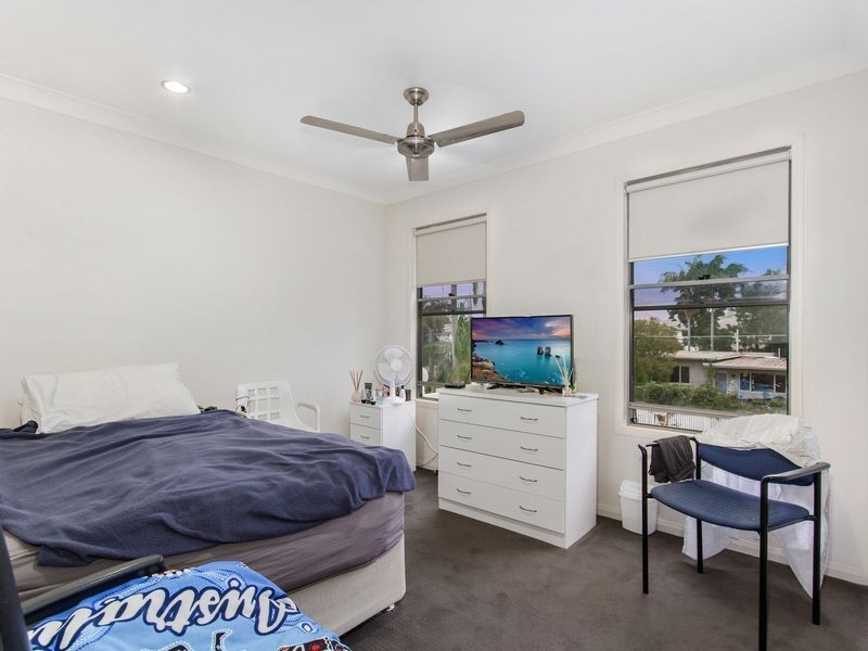 1/11 Rathbone Place, Labrador QLD 4215