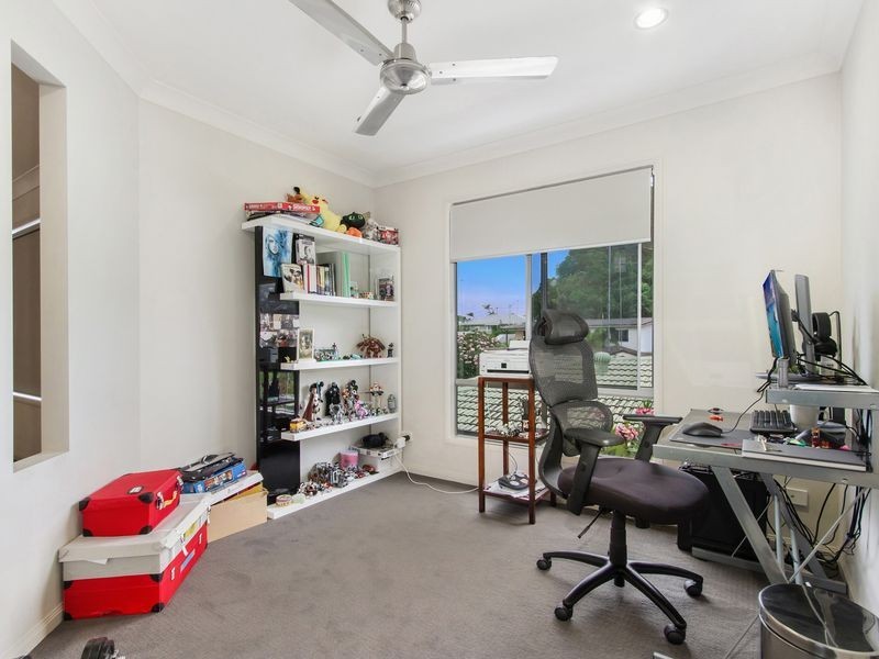 1/11 Rathbone Place, Labrador QLD 4215