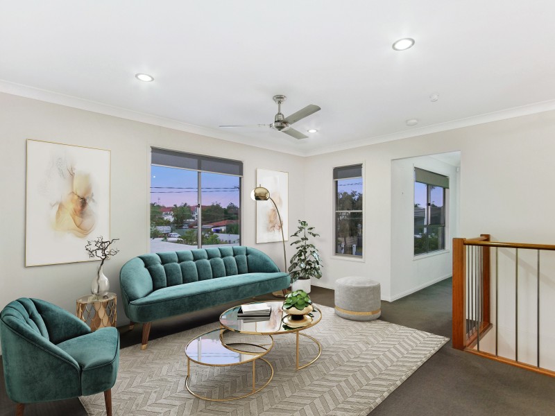 2/11 Rathbone Place, Labrador QLD 4215