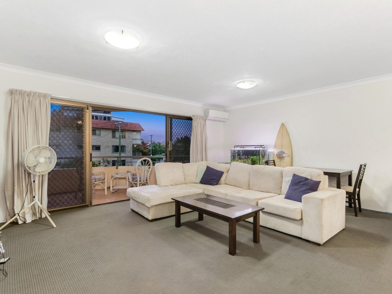 7/4 Kalyan Street, Chevron Island QLD 4217