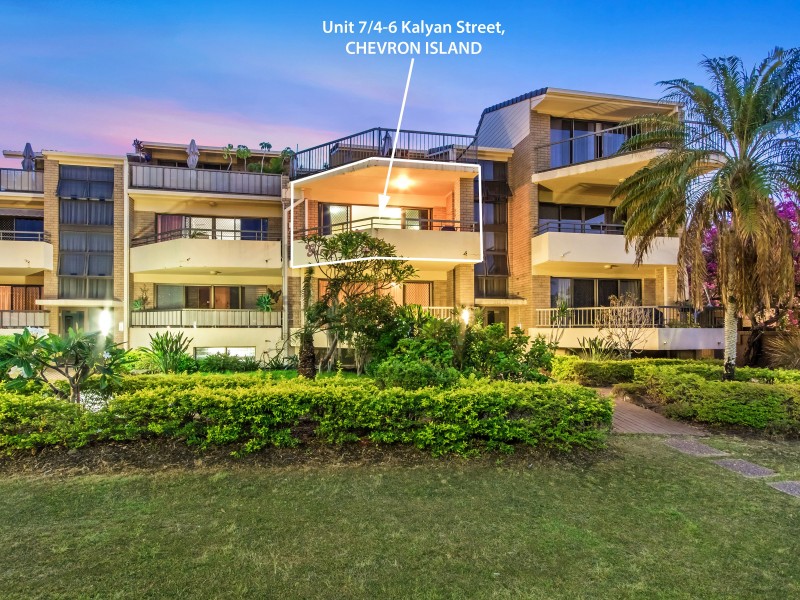 7/4 Kalyan Street, Chevron Island QLD 4217
