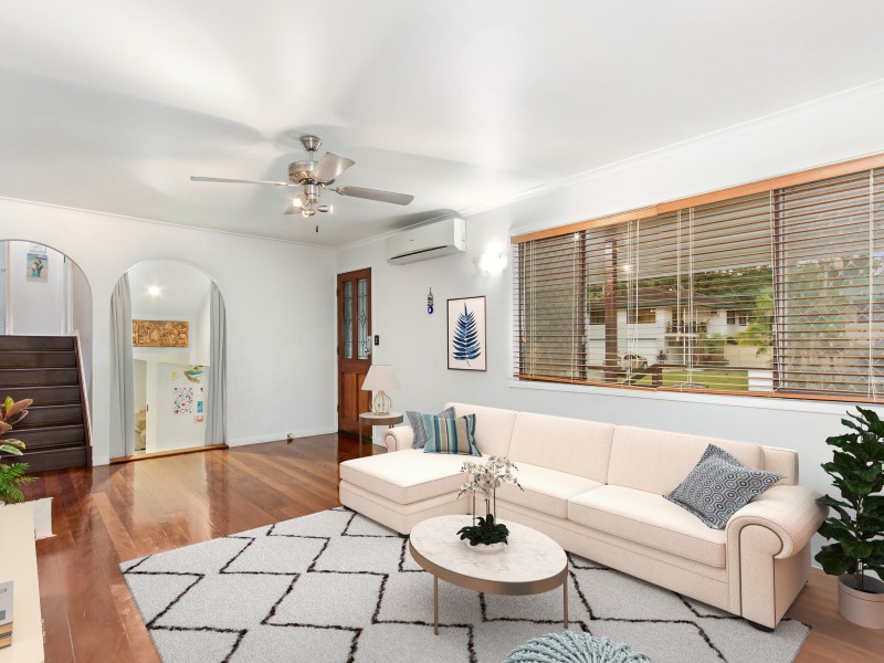 33 Forrest Avenue, Molendinar QLD 4214