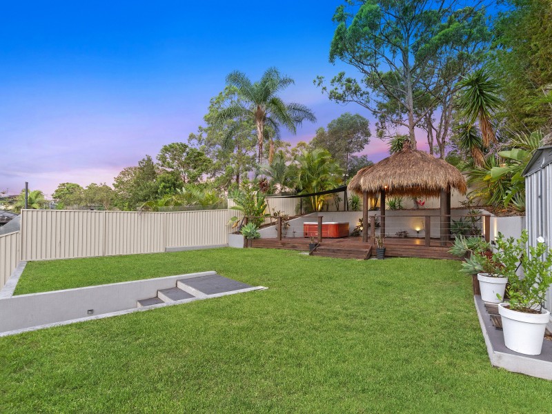 33 Forrest Avenue, Molendinar QLD 4214