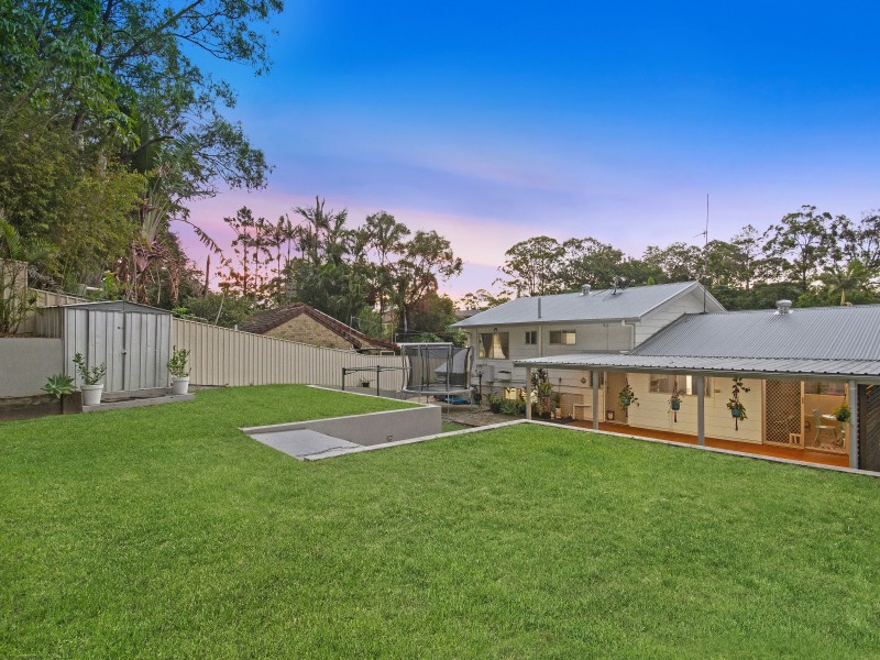 33 Forrest Avenue, Molendinar QLD 4214