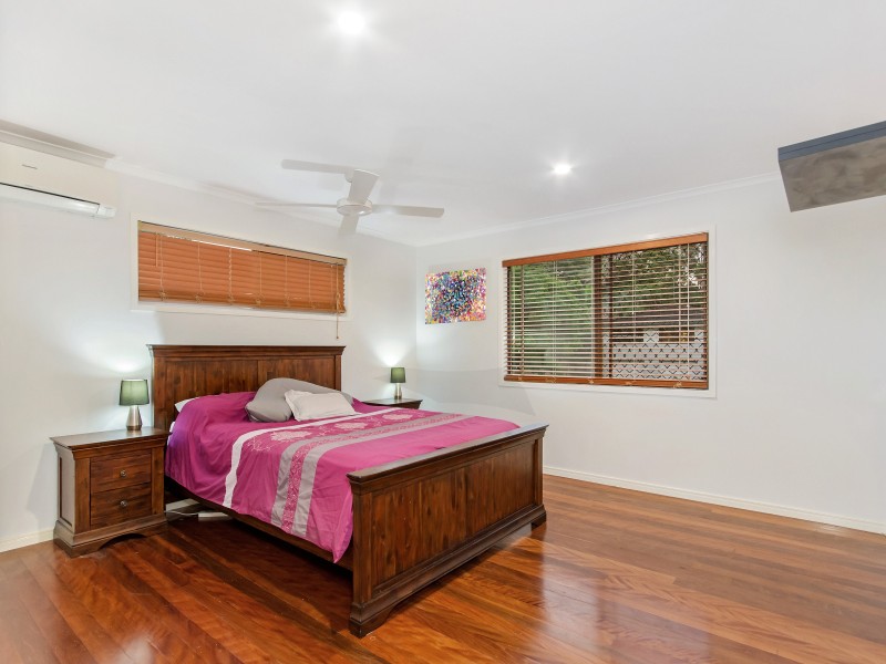 33 Forrest Avenue, Molendinar QLD 4214