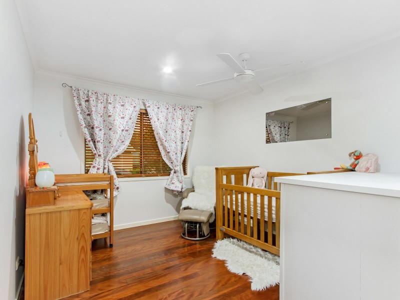 33 Forrest Avenue, Molendinar QLD 4214