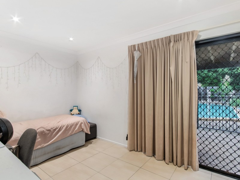 36 Numeralla Avenue, Ashmore QLD 4214