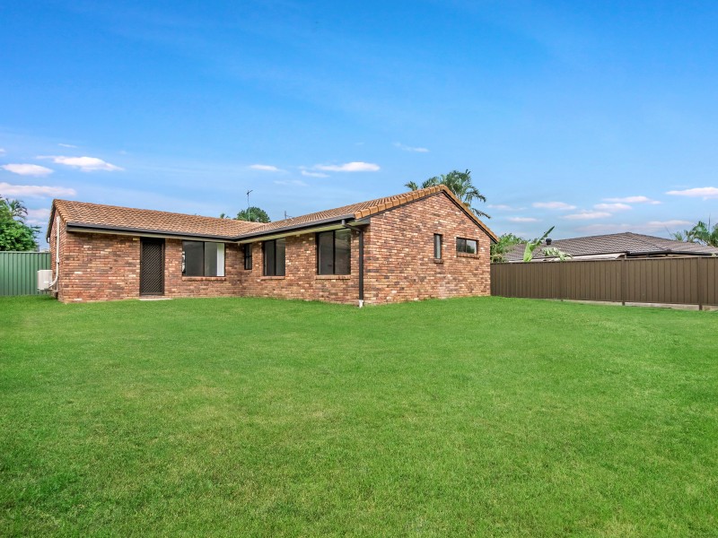 33 Bosun Parade, Ashmore QLD 4214