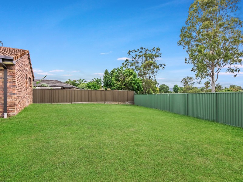 33 Bosun Parade, Ashmore QLD 4214