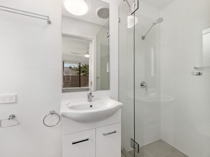 33 Bosun Parade, Ashmore QLD 4214