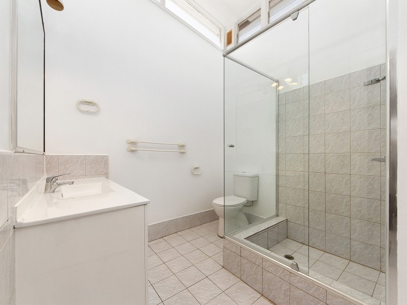 161 Musgrave Avenue, Labrador QLD 4215