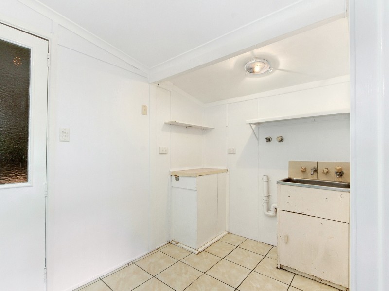 161 Musgrave Avenue, Labrador QLD 4215