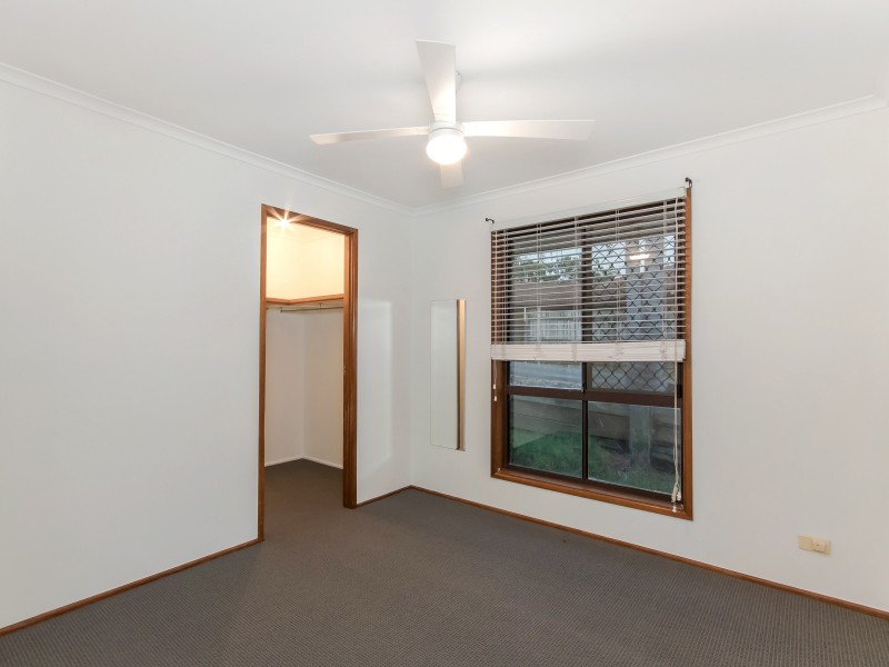 1/7 Ruth Anne Close, Labrador QLD 4215