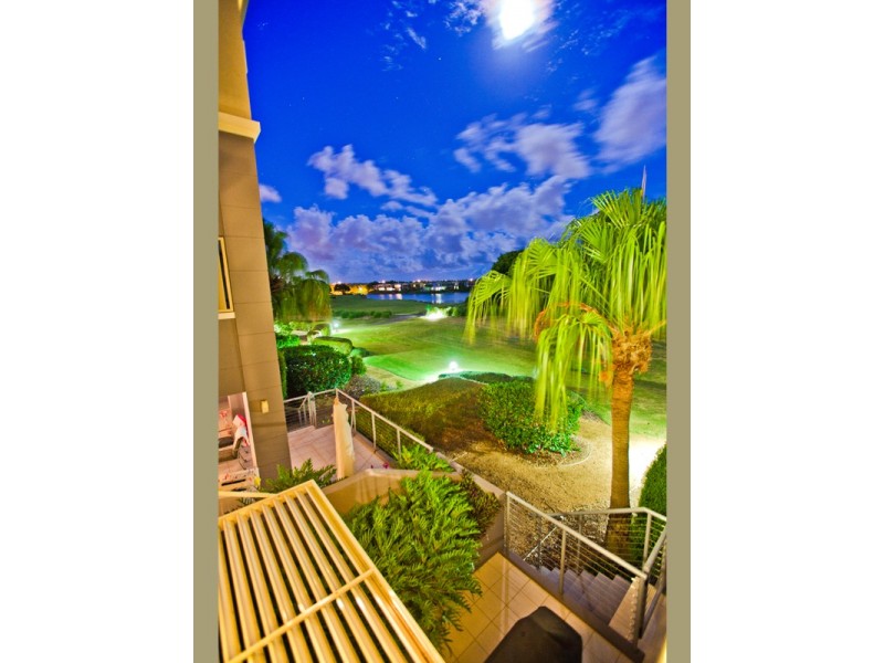 8428 Magnolia Drive East, Hope Island QLD 4212