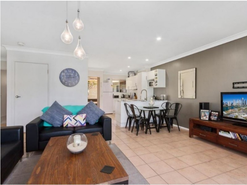 3/11 Thomas Drive, Chevron Island QLD 4217