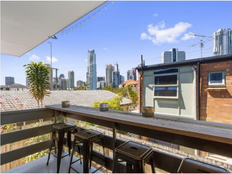 3/11 Thomas Drive, Chevron Island QLD 4217