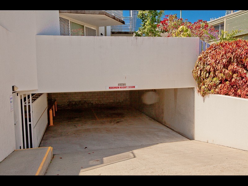 3/11 Thomas Drive, Chevron Island QLD 4217