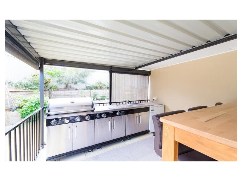 3 Alcott, Parkwood QLD 4214