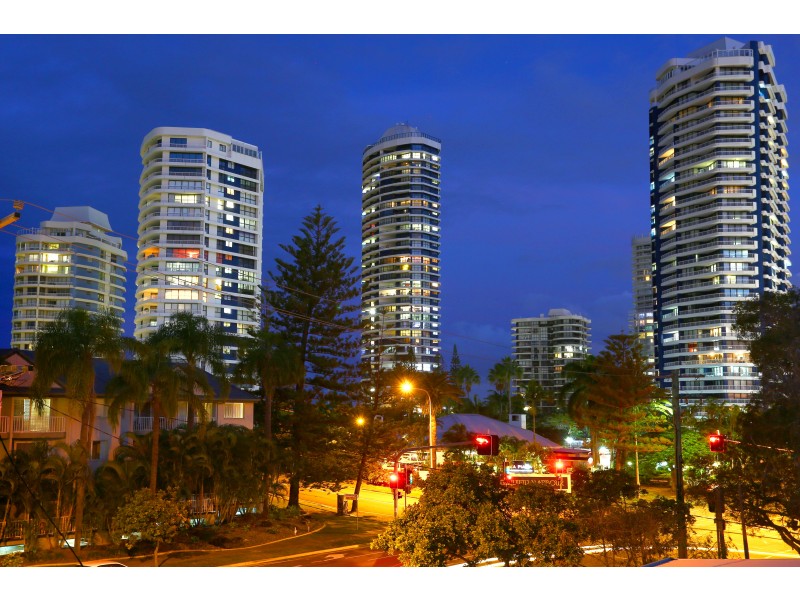 1/40 Bayview Street, Runaway Bay QLD 4216