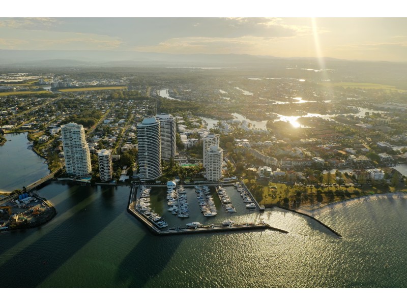 1/40 Bayview Street, Runaway Bay QLD 4216