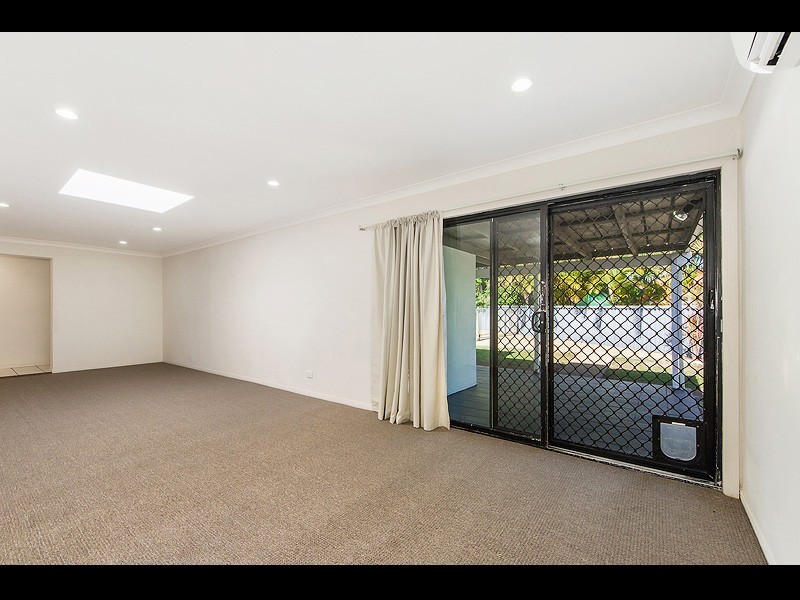 26 Melody Street, Mermaid Waters QLD 4218
