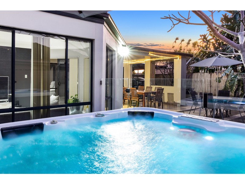 4 Bellwood Place, Molendinar QLD 4214