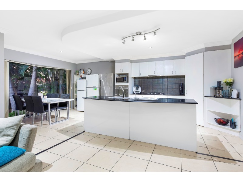 4 Bellwood Place, Molendinar QLD 4214