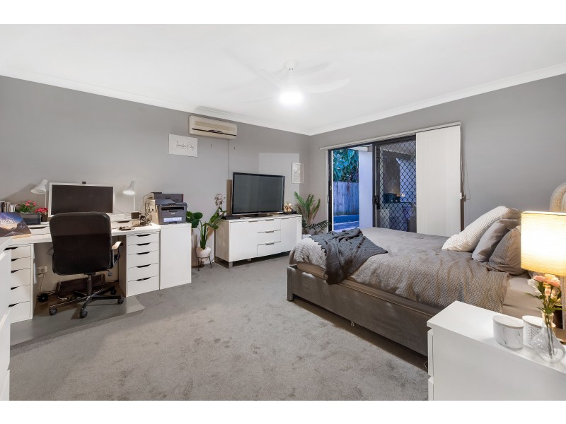 4 Bellwood Place, Molendinar QLD 4214