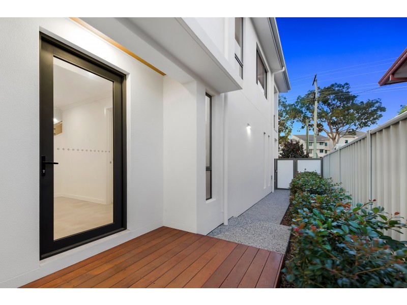 1/248 Bayview Street, Hollywell QLD 4216