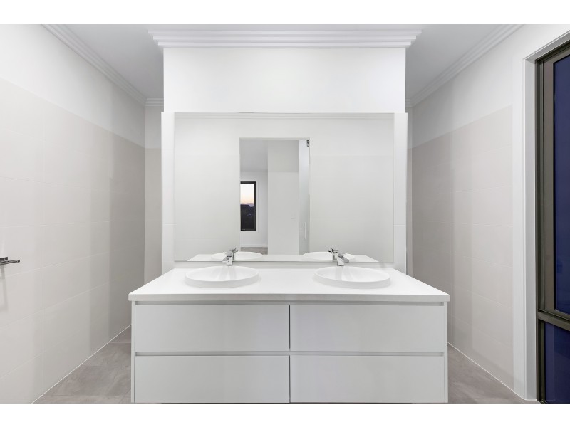 1/248 Bayview Street, Hollywell QLD 4216