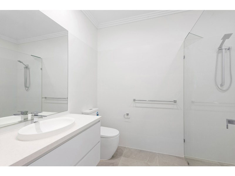 1/248 Bayview Street, Hollywell QLD 4216