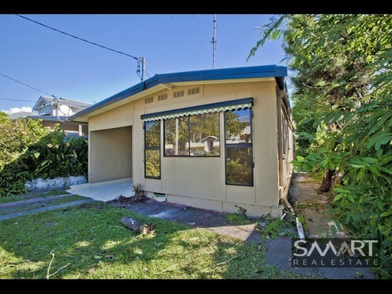 40 Sydney Street, Labrador QLD 4215