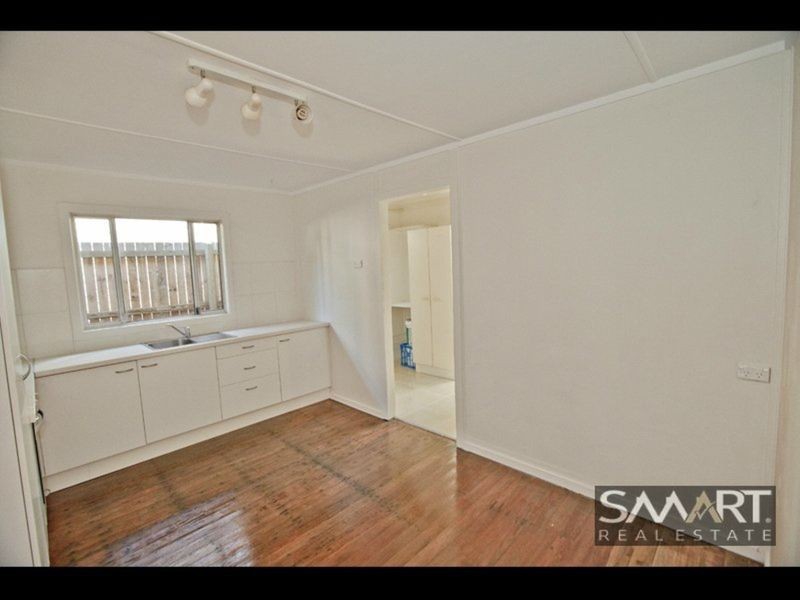 40 Sydney Street, Labrador QLD 4215