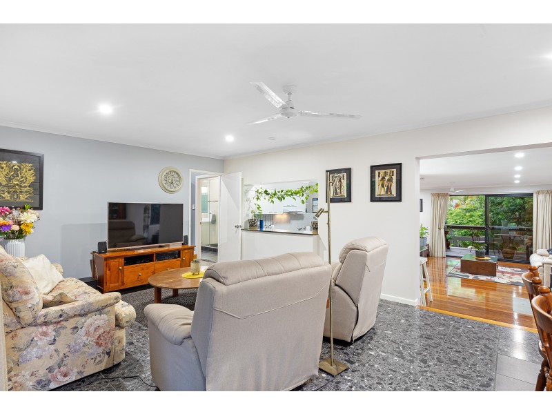 28 Forrest Avenue, Molendinar QLD 4214