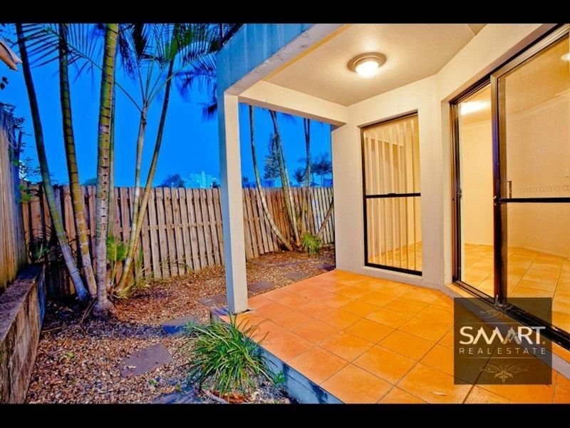 4/63 Muir Street, Labrador QLD 4215