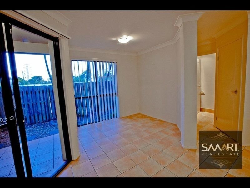 4/63 Muir Street, Labrador QLD 4215