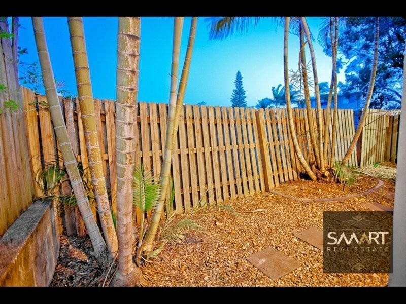 4/63 Muir Street, Labrador QLD 4215