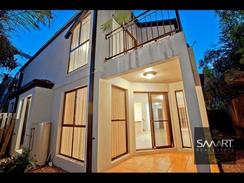 4/63 Muir Street, Labrador QLD 4215