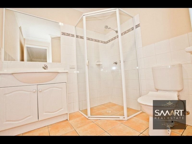 4/63 Muir Street, Labrador QLD 4215