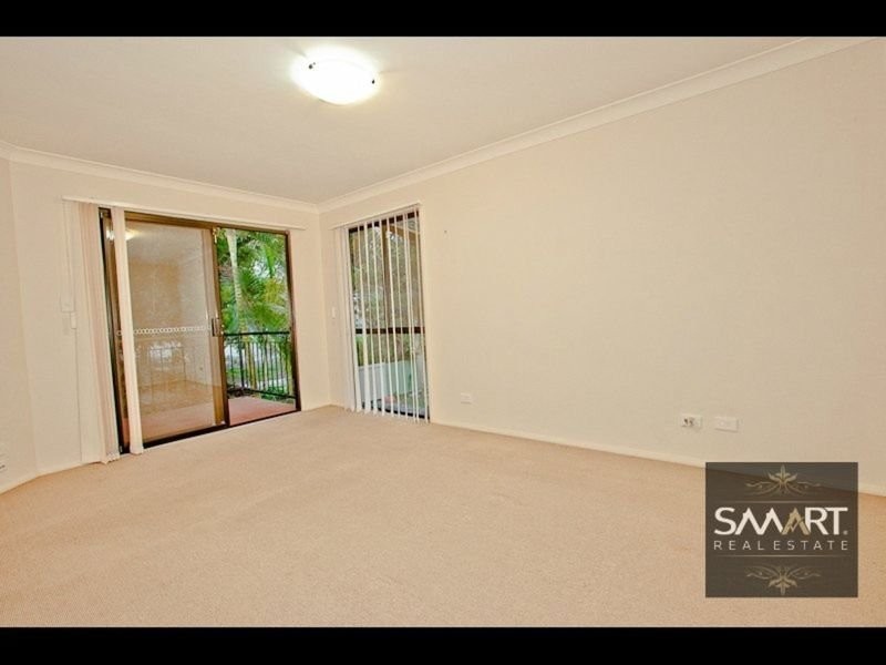 4/63 Muir Street, Labrador QLD 4215