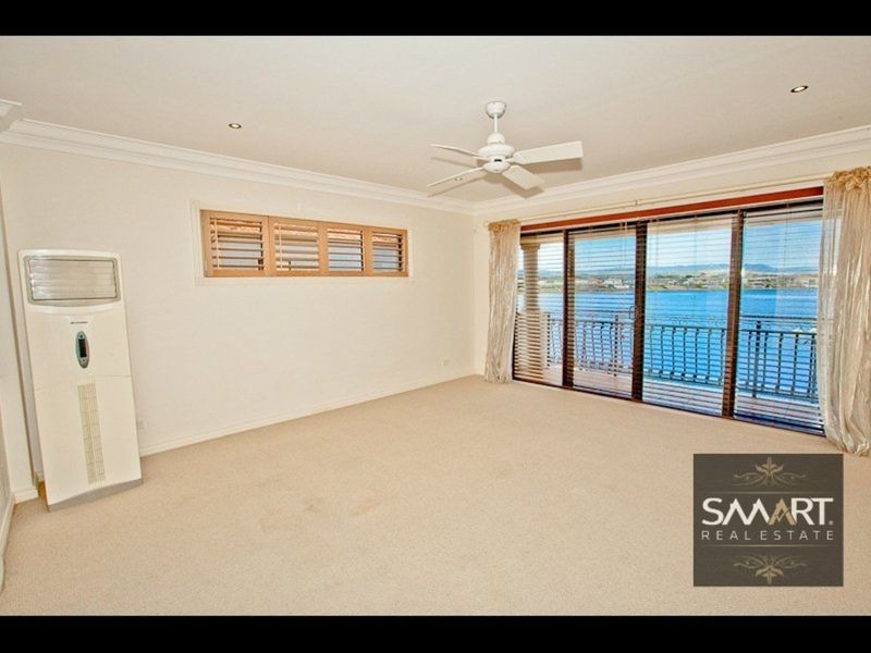 121 Edinburgh Road, Benowa Waters QLD 4217