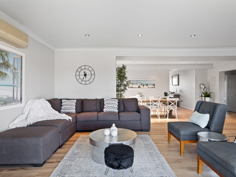 Broadbeach Waters QLD 4218