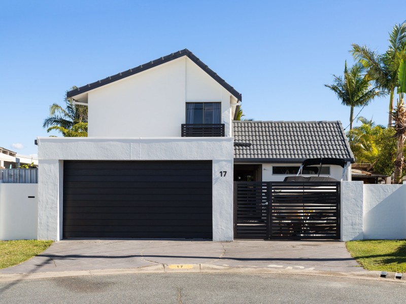 Broadbeach Waters QLD 4218