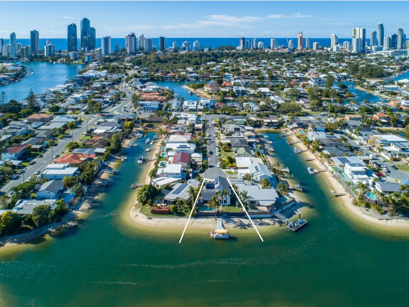 Broadbeach Waters QLD 4218