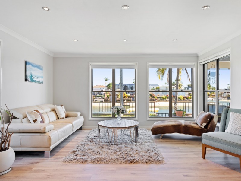 Broadbeach Waters QLD 4218