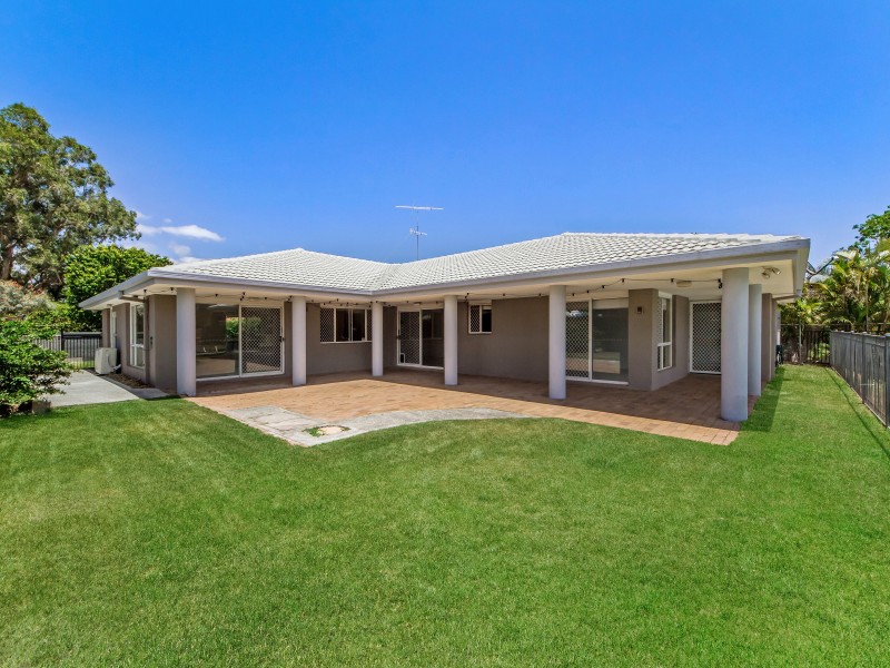 26 Mercedes Place, Bundall QLD 4217