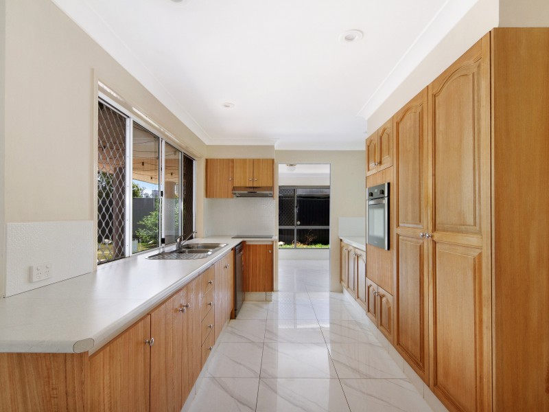 26 Mercedes Place, Bundall QLD 4217