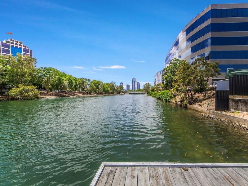 26 Mercedes Place, Bundall QLD 4217