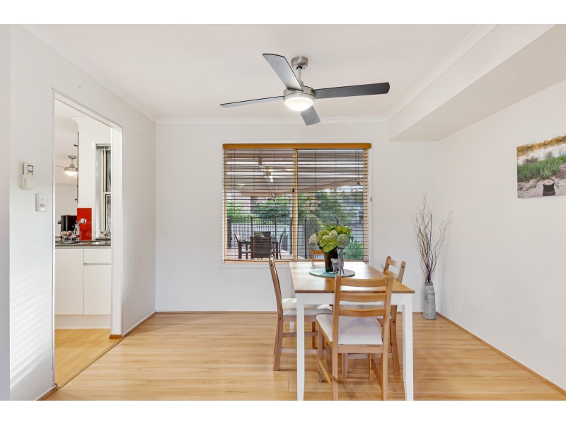 16 Colonsay Crescent, Merrimac QLD 4226